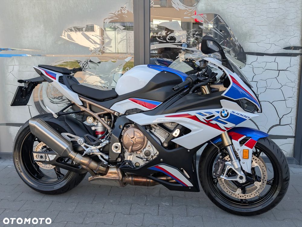 BMW S - 13