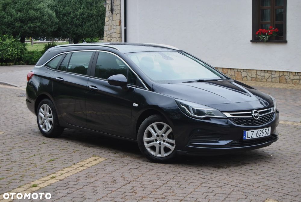 Opel Astra 1.4 Turbo Start/Stop Dynamic - 2