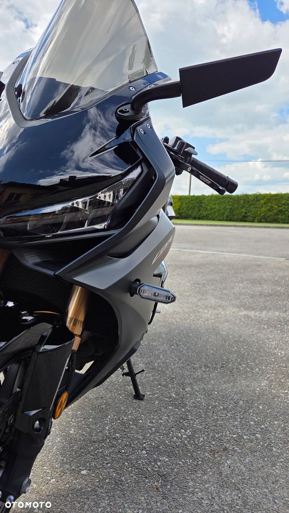 Honda CBR - 5
