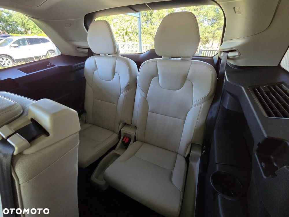 Volvo XC 90 T6 AWD Momentum 7os - 15