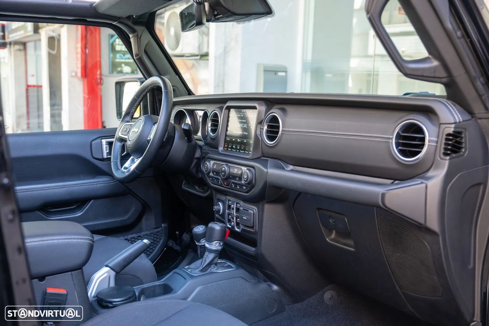 Jeep Wrangler 2.0 TG 4xe Sahara — fotografia 23