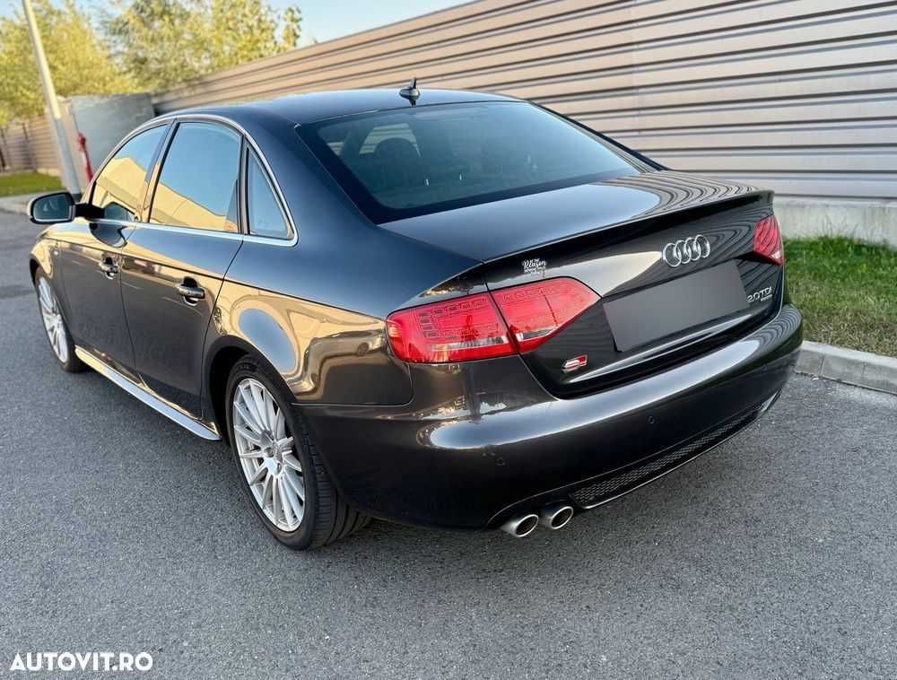 Audi A4 35 TFSI S line - 12