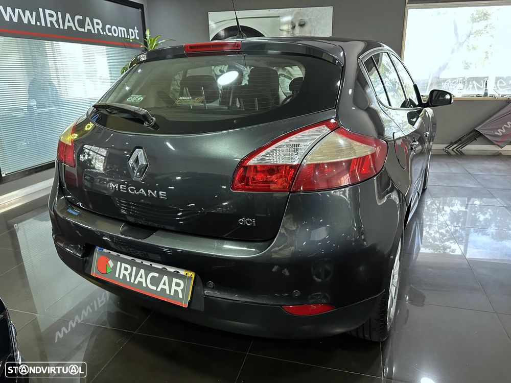 Renault Mégane 1.5 dCi Dynamique S - 15
