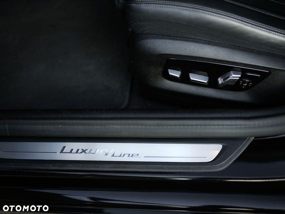 BMW Seria 5 520d M Sport Edition - 15