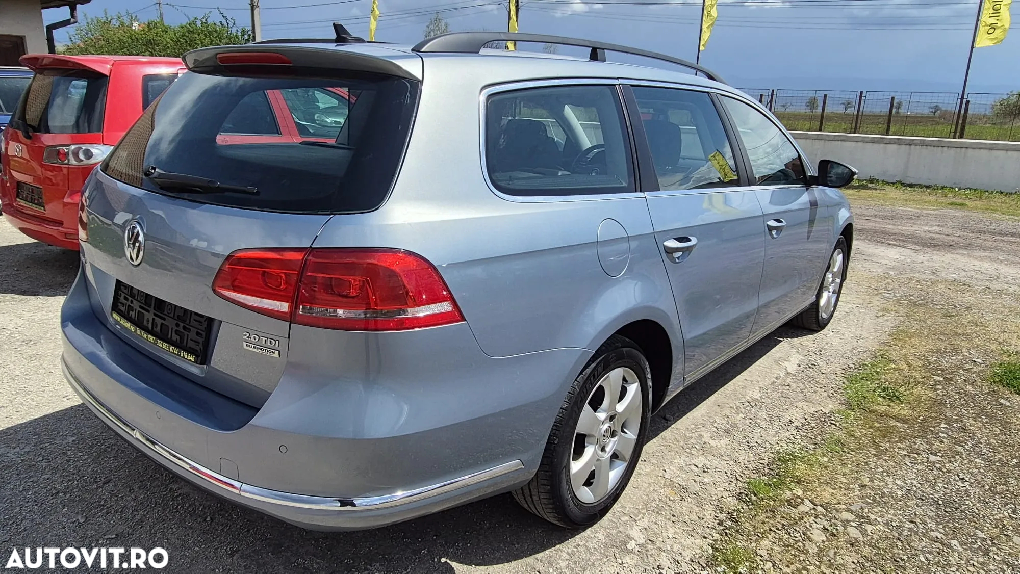 Volkswagen Passat Variant 2.0 TDI BlueMotion Technology Comfortline - 4