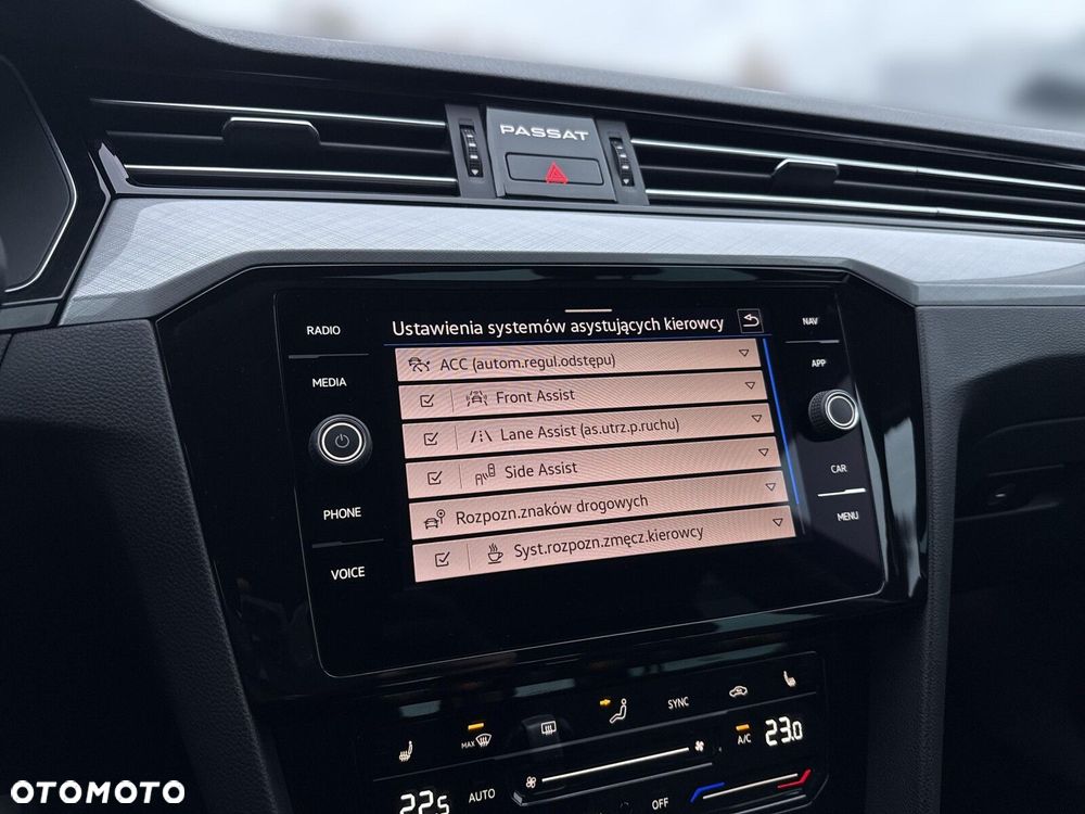 Volkswagen Passat 2.0 TSI Business DSG - 23