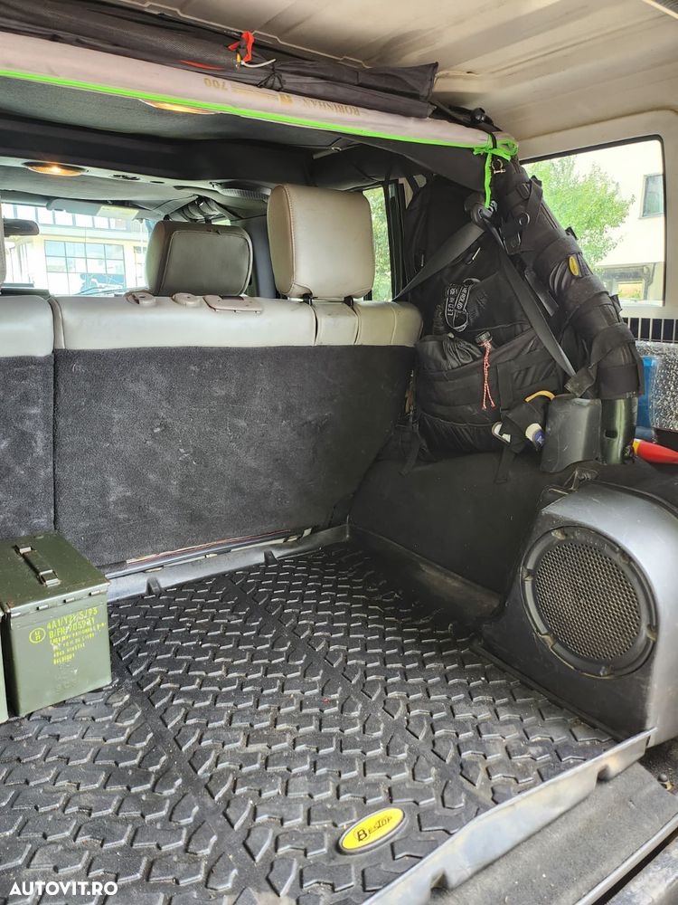 Jeep Wrangler Unlimited 2.8 CRD DPF Automatik Rubicon - 28