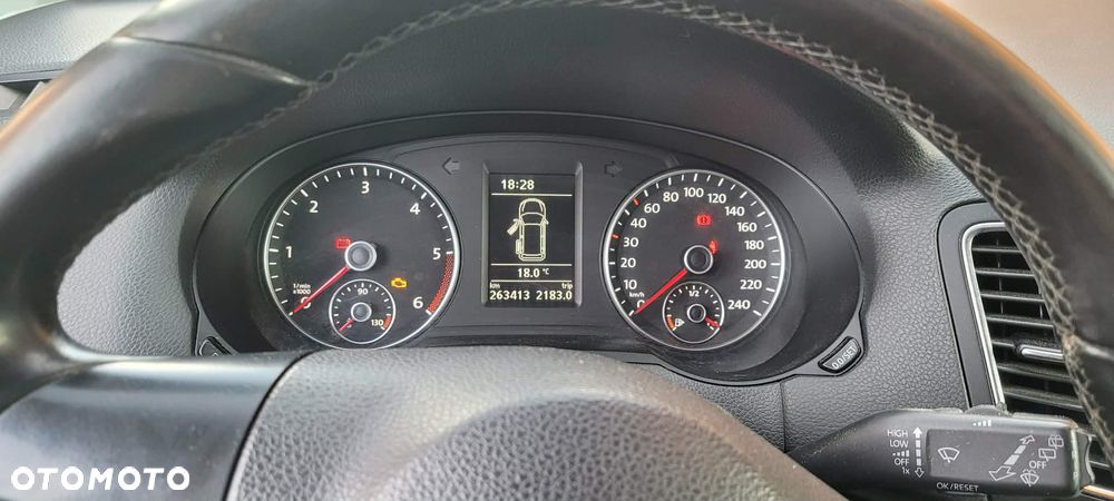 Volkswagen Sharan 2.0 TDI Comfortline - 4