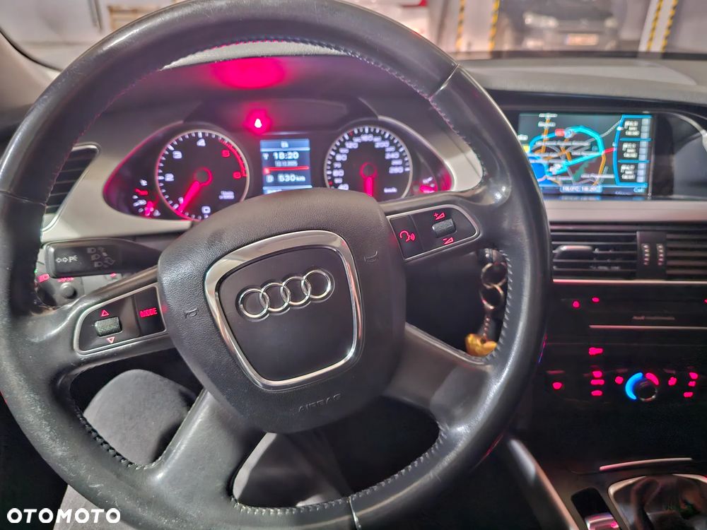 Audi A4 Avant 2.0 TDI - 12