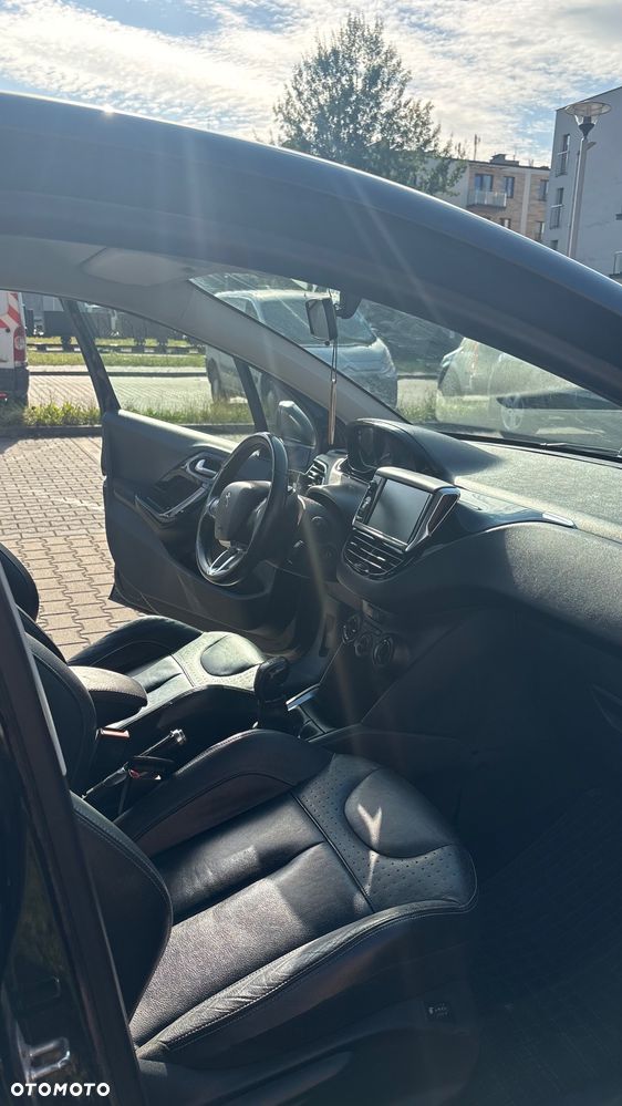 Peugeot 208 - 9