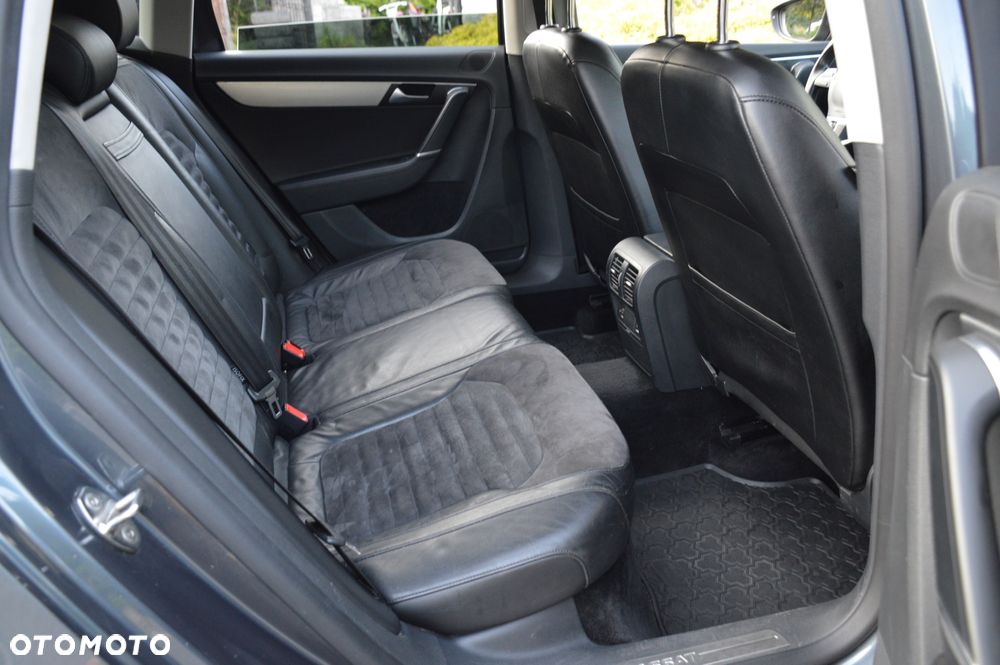 Volkswagen Passat 1.8 TSI Highline DSG - 30