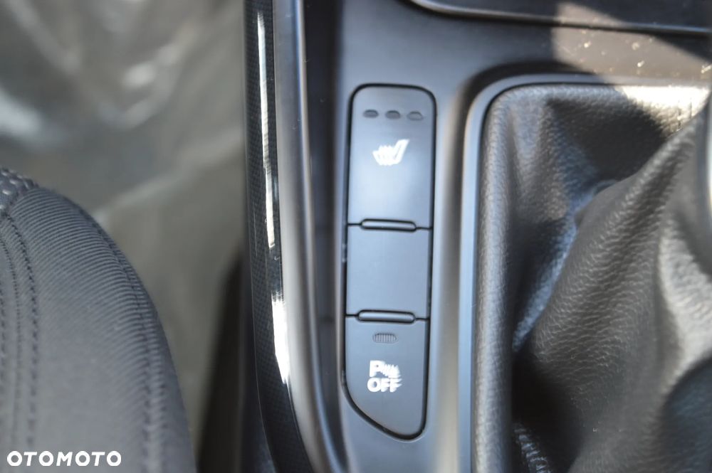 Kia Carens 1.6 GDI Business Line 7os EU6 - 16