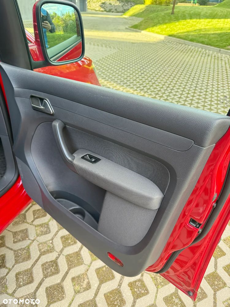 Volkswagen Caddy 2.0 TDI Comfortline - 8