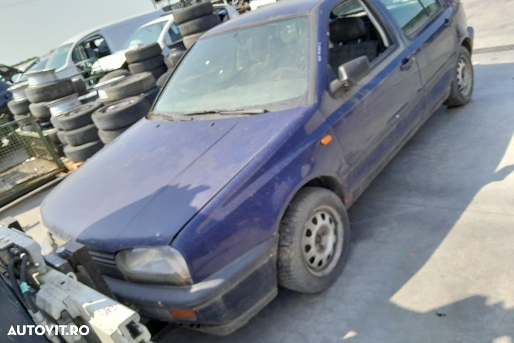 Dezmembrez Volkswagen VW Golf 3 [1991 - 1998] Hatchback 5-usi 1.4 5MT - 4