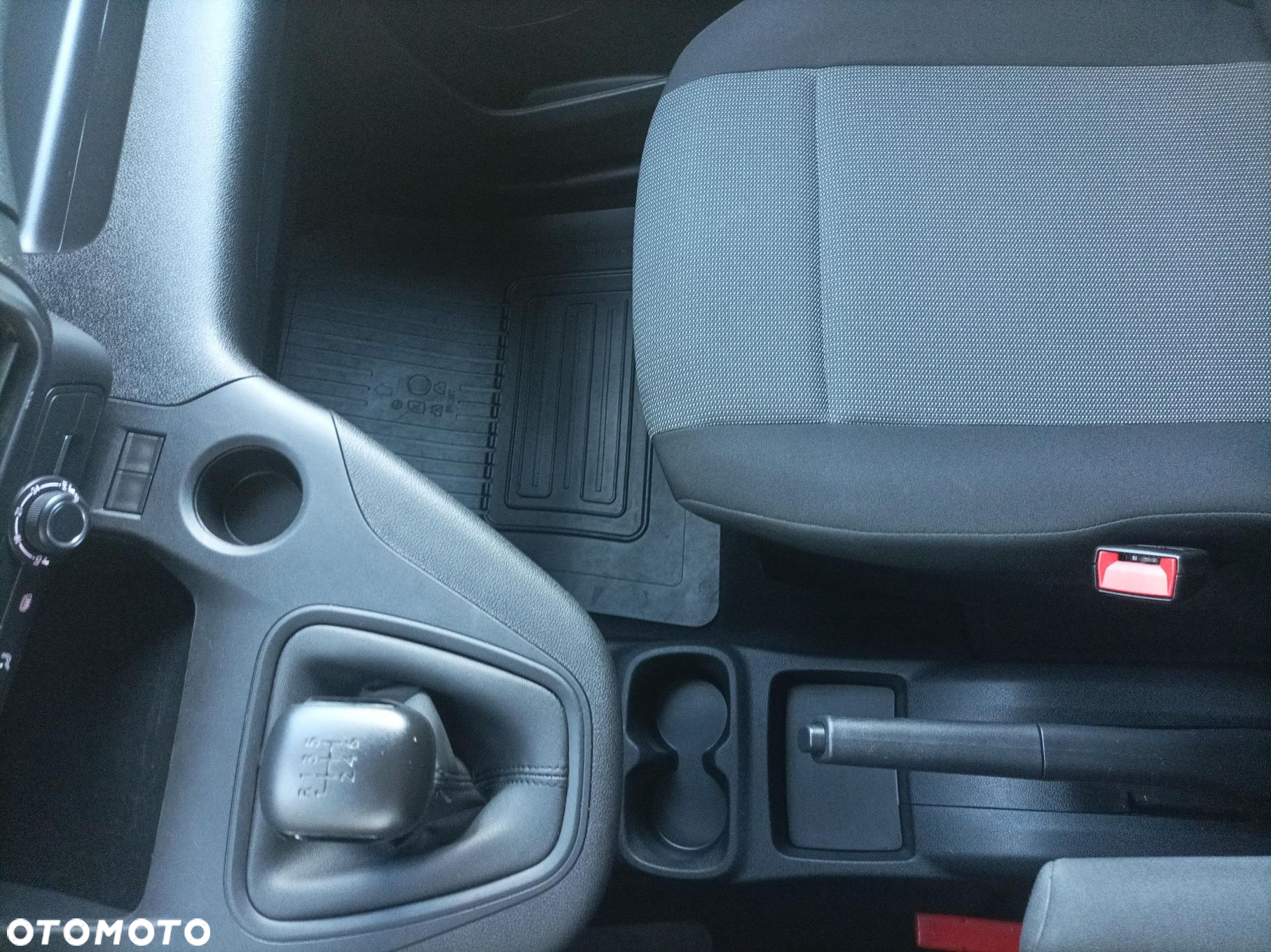 Toyota Proace City - 15