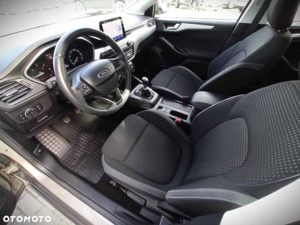 Ford Focus - 10