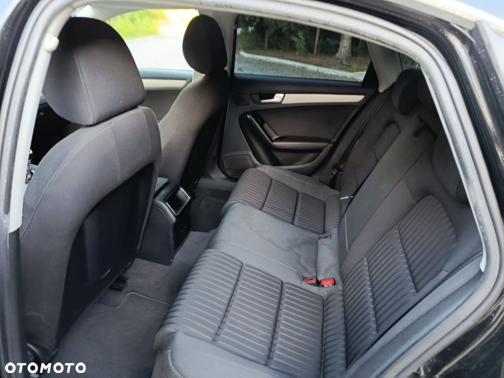 Audi A4 Limousine - 12