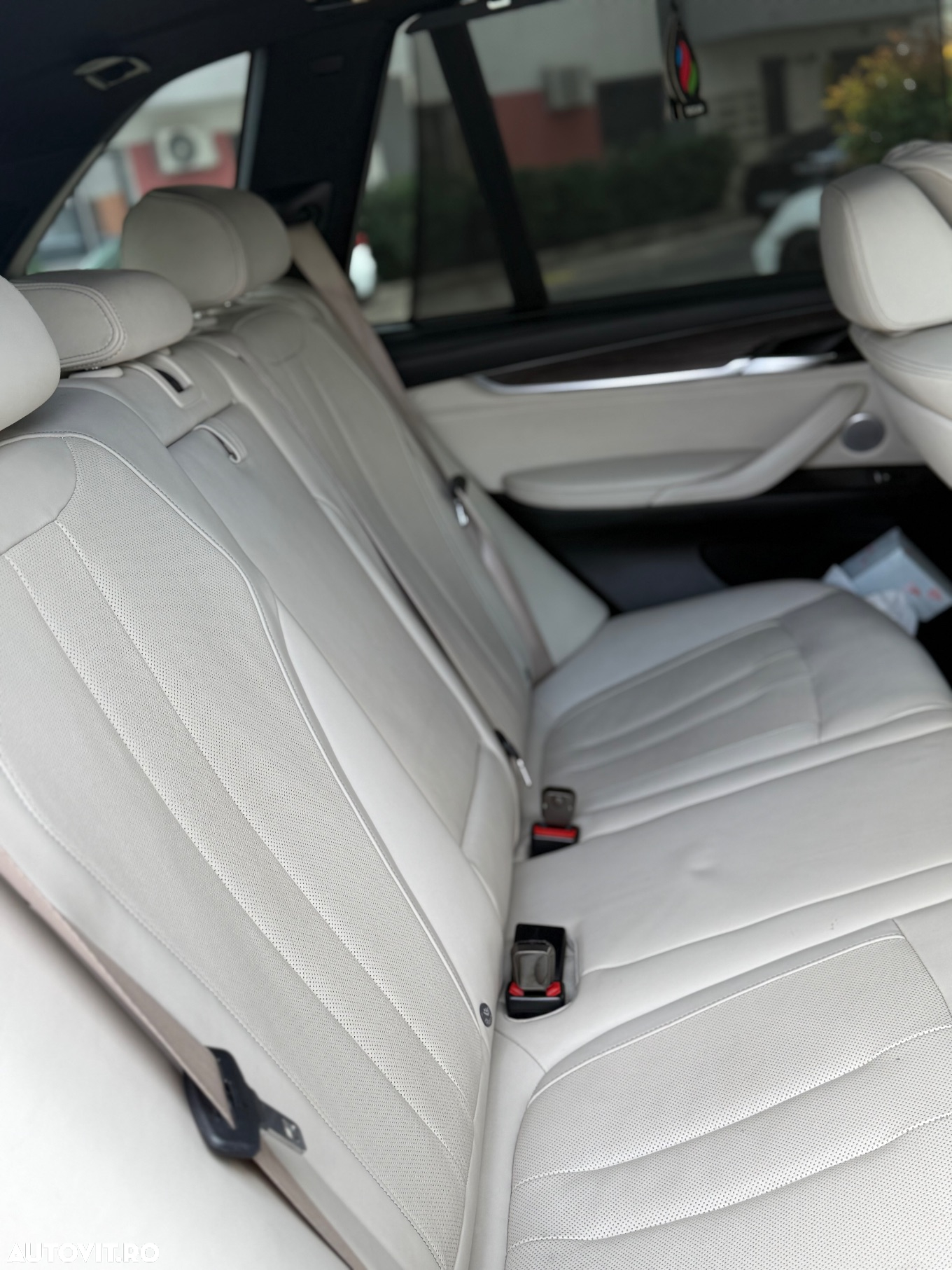 BMW X5 M M50d - 16