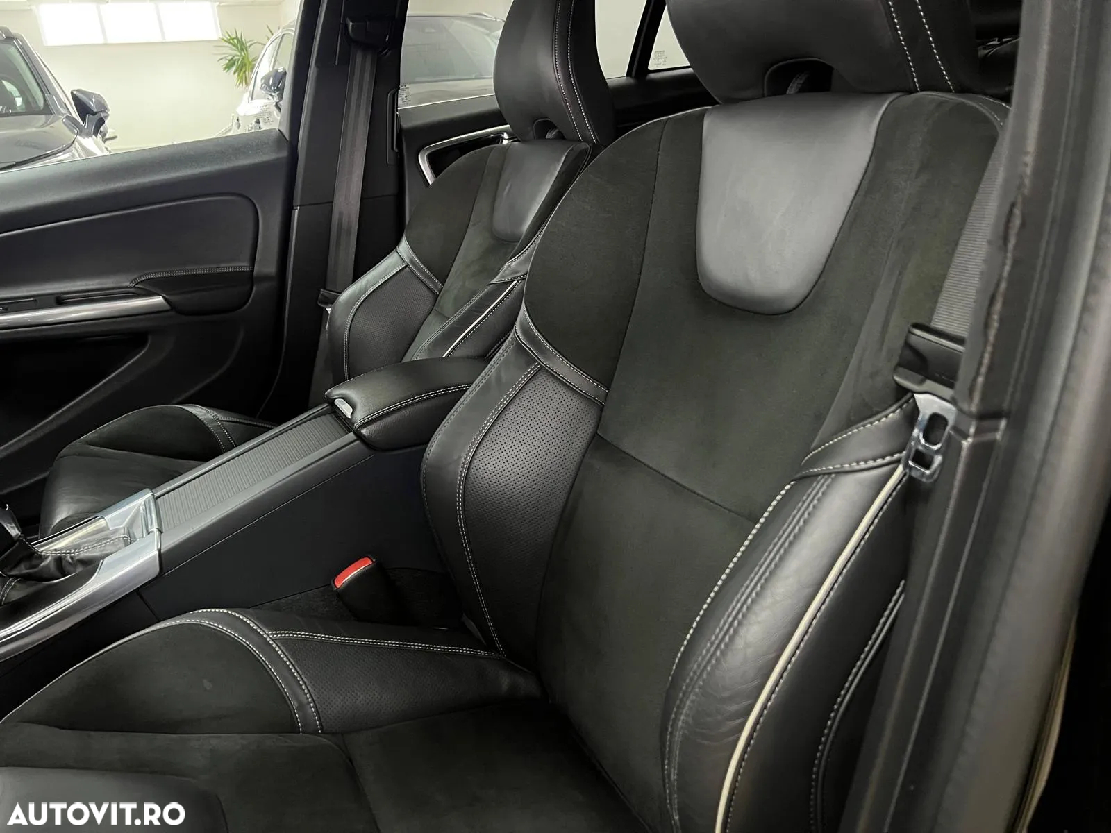 Volvo S60 T5 Momentum - 19