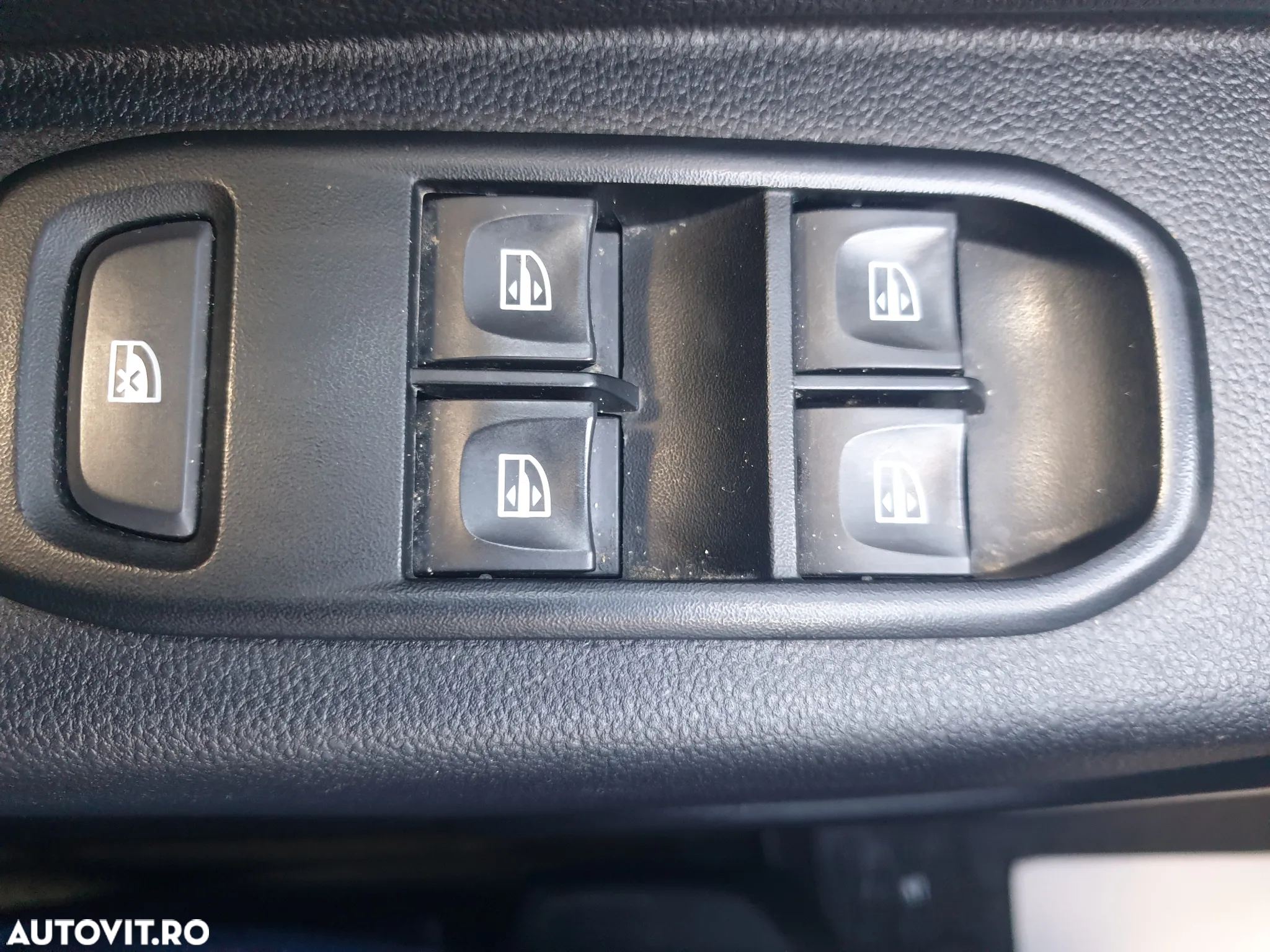 Dacia Duster 1.5 Blue dCi 4WD Comfort - 26