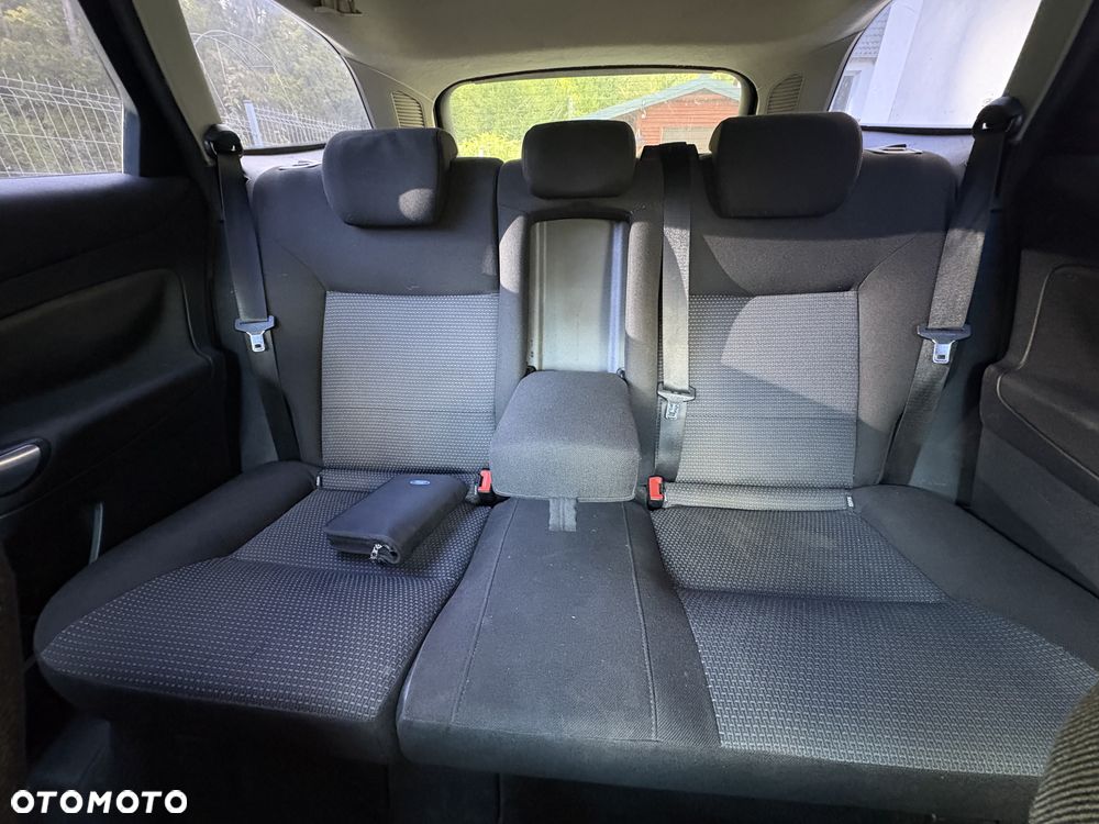 Ford Mondeo - 9