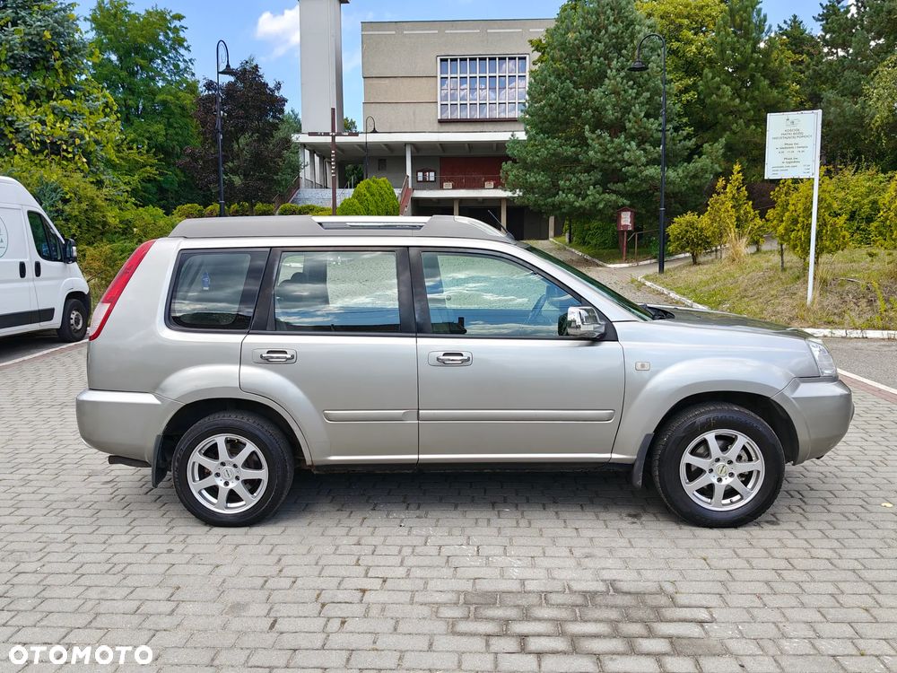 Nissan X-Trail 2.0 Comfort - 2