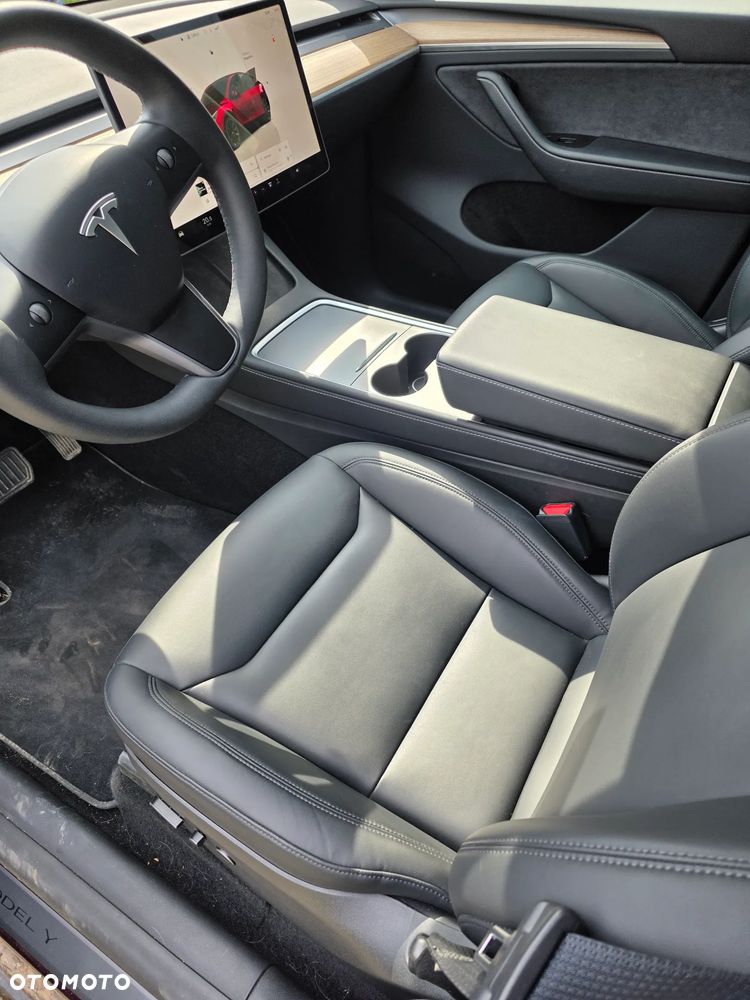 Tesla Model Y 79kWh Long Range AWD - 7