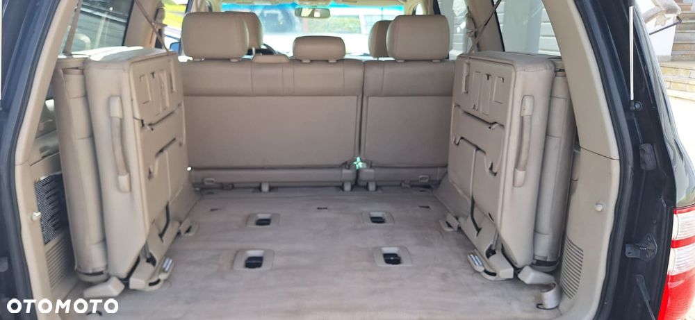 Toyota Land Cruiser - 16