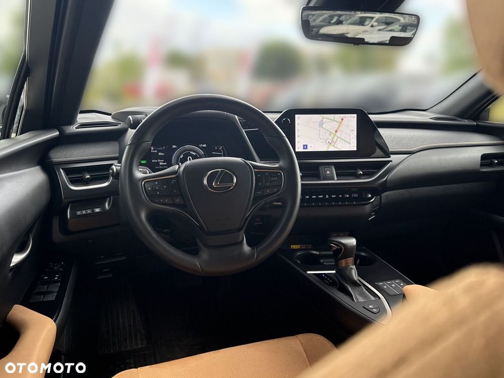 Lexus UX 250h GPF Business 2WD - 20