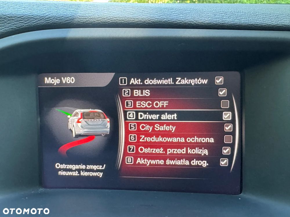 Volvo V60 T4 R-Design - 21