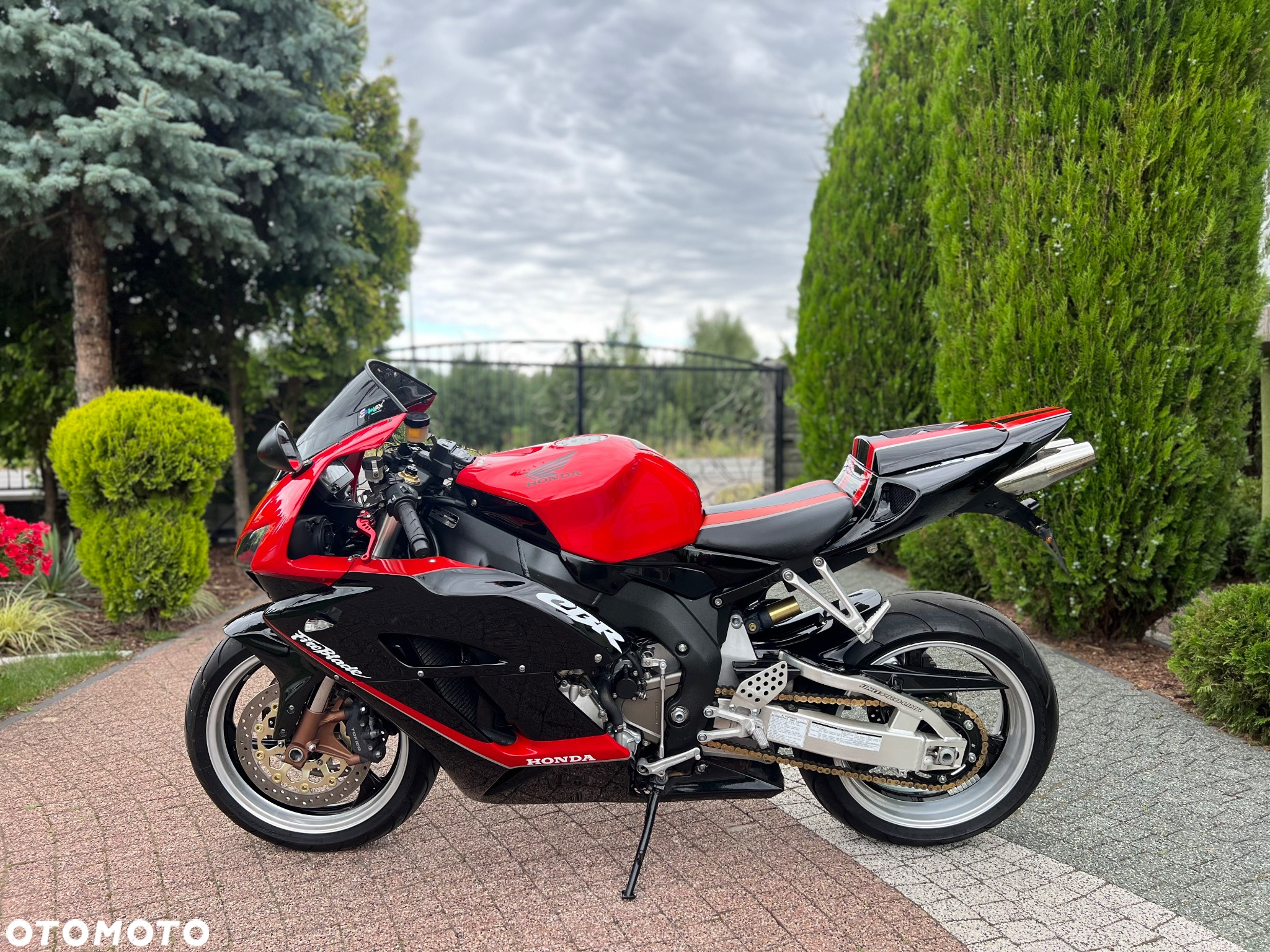 Honda CBR - 23