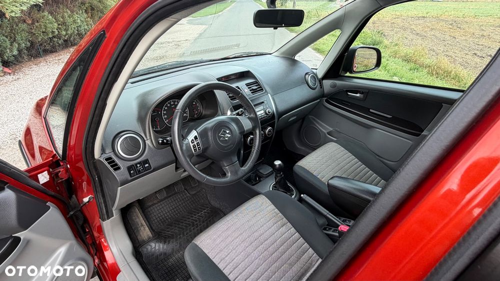 Suzuki SX4 - 12