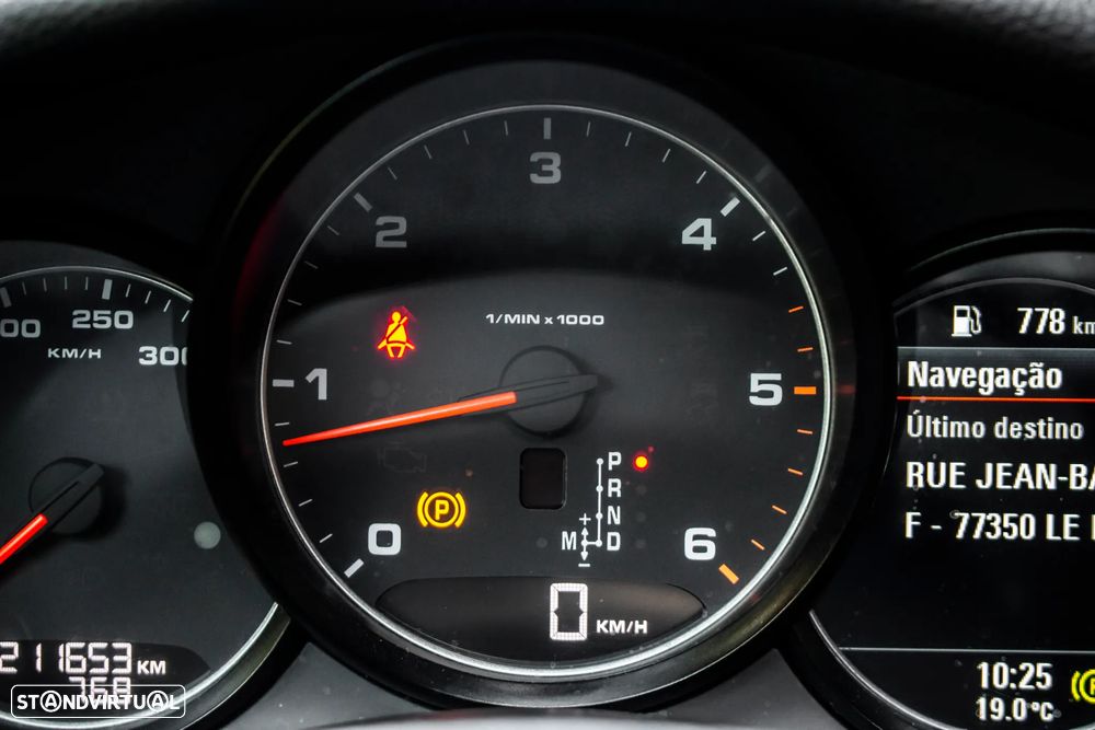 Porsche Panamera Platinum Edition - 23