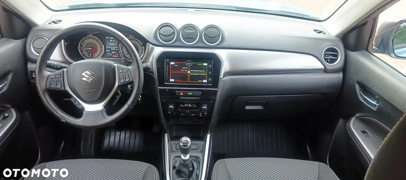 Suzuki Vitara 1.4 Boosterjet Premium 4WD - 26