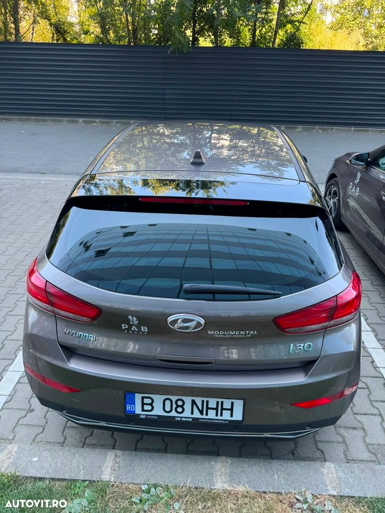 Hyundai i30 1.5 110CP M/T Comfort - 11