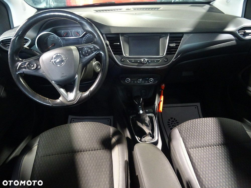 Opel Crossland X - 13