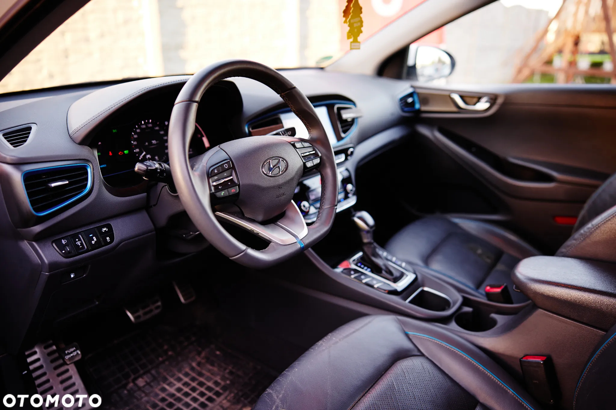 Hyundai IONIQ hybrid Platinum - 14