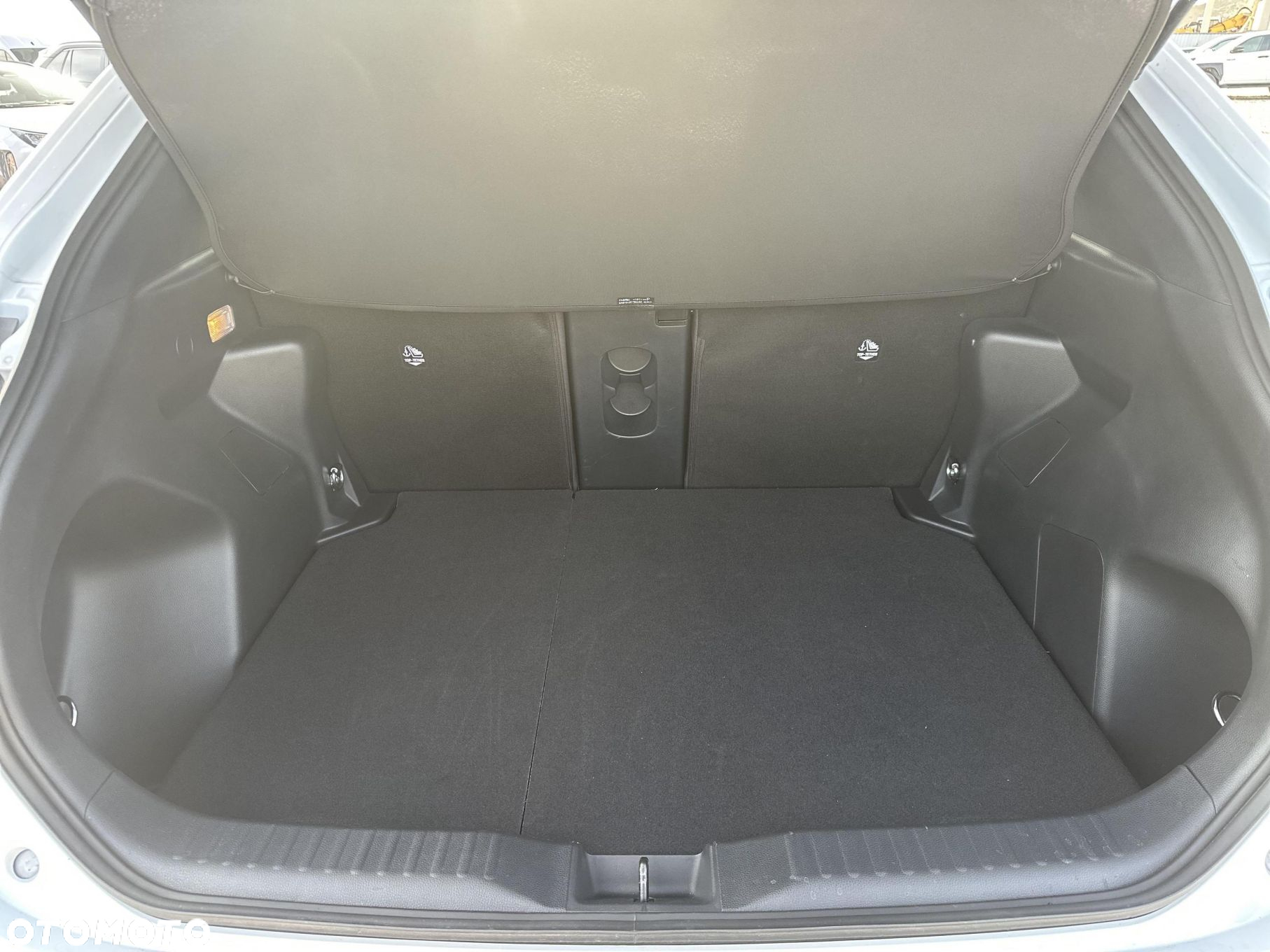Toyota Yaris Cross Hybrid 1.5 Style - 17