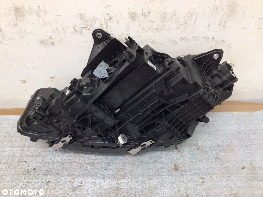 Lampa przednia prawa BMW 2  U06 Active Tourer Full led - 6