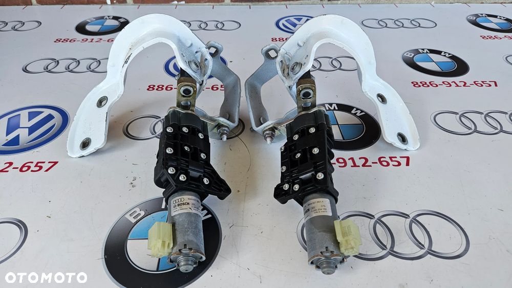 Audi A4 B9 Kombi Avant siłownik klapy bagażnika prawa i lewy Zawiasy pod klapę elektryczną Silniczek klapy 8W9827852A 8W9827851A - 2