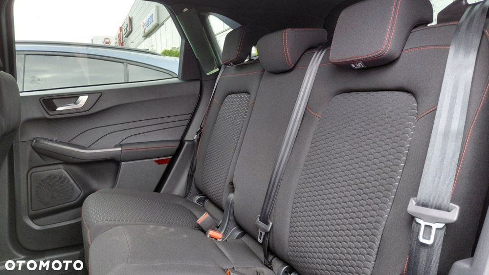 Ford Kuga - 8