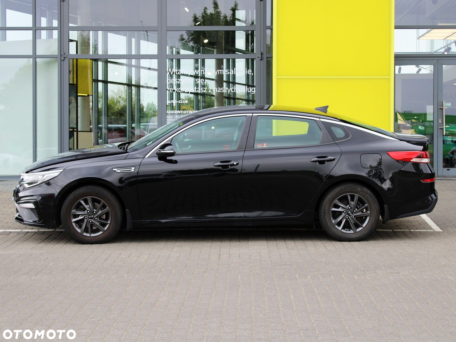 Kia Optima 2.0 L - 10