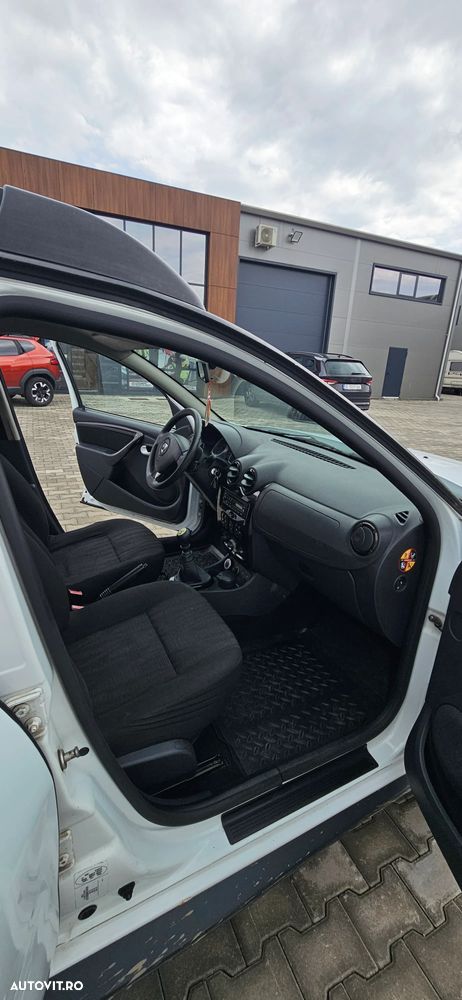 Dacia Duster 1.5 dCi 4x4 Ambiance - 9