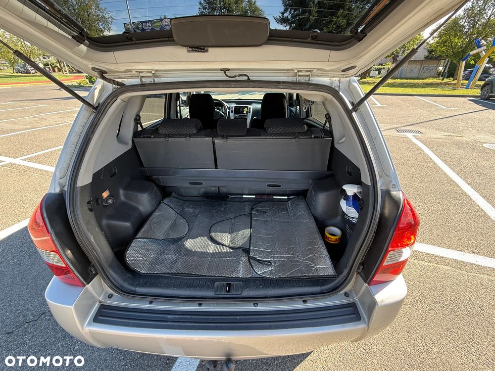 Hyundai Tucson 2.0 Comfort 2WD - 15