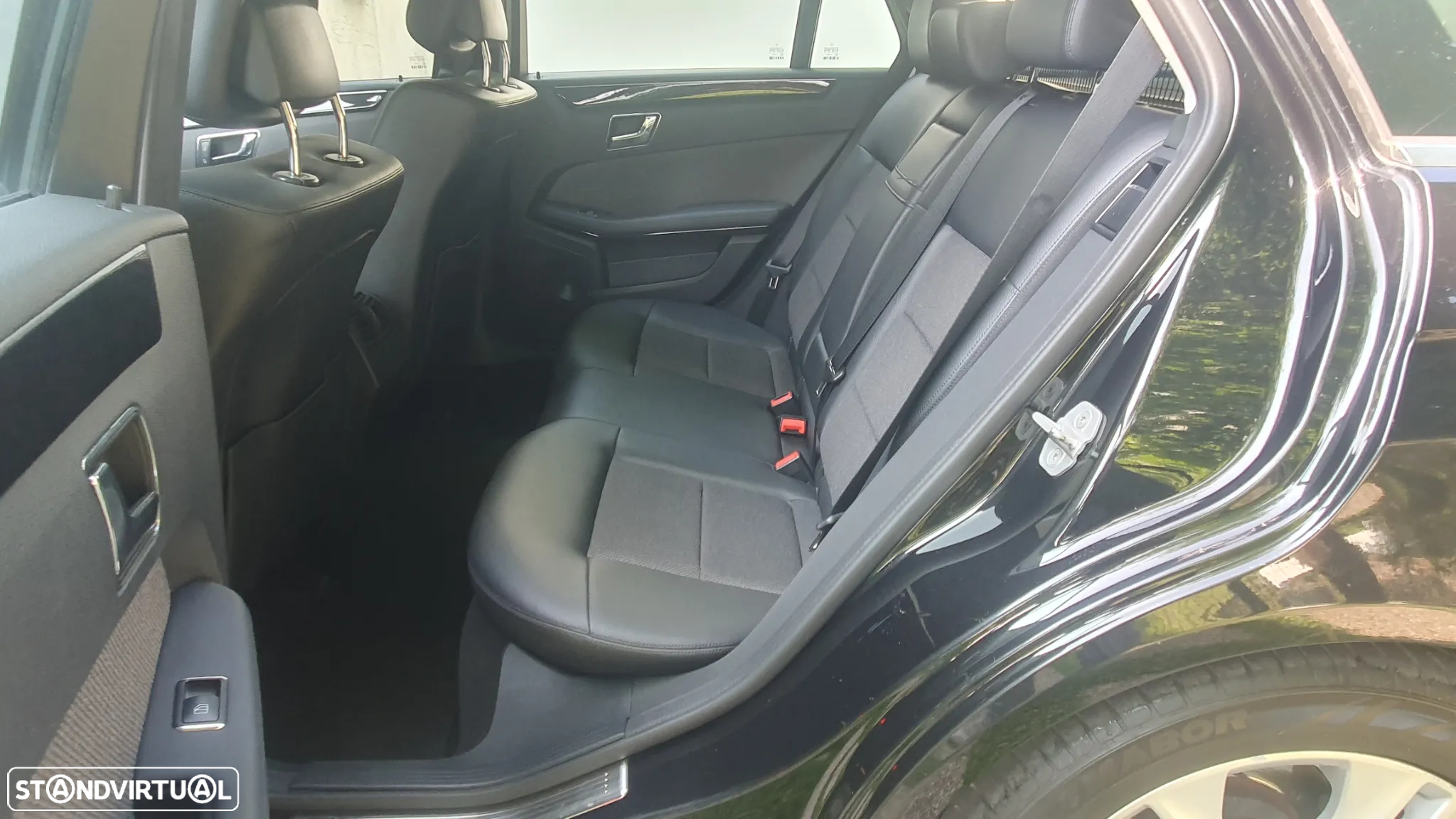 Mercedes-Benz E 250 CDi Avantgarde BlueEfficiency Auto. - 12