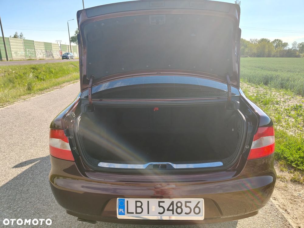 Skoda Superb 2.0 TDI Comfort - 9