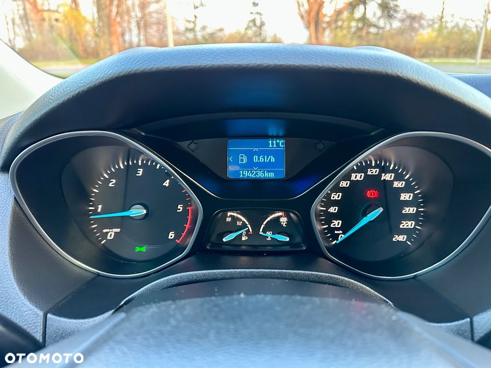 Ford Focus 1.6 TDCi DPF Start-Stopp-System SYNC Edition - 28