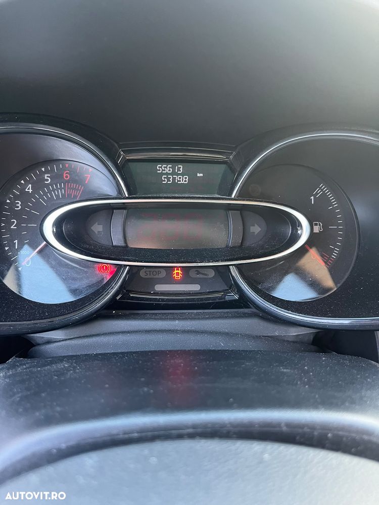 Renault Clio - 11