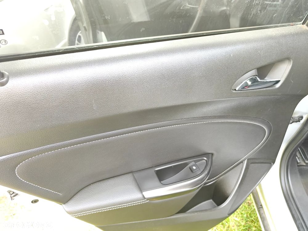 Opel Astra - 12