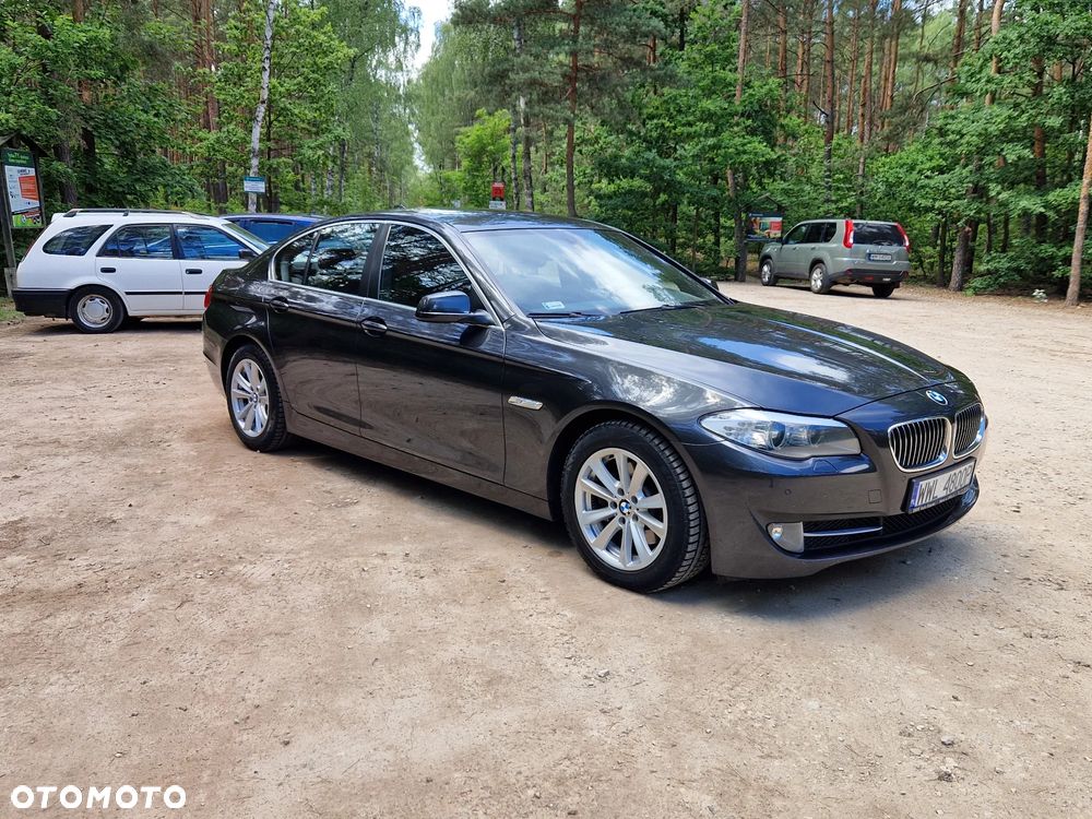 BMW Seria 5 520d Luxury Line - 8
